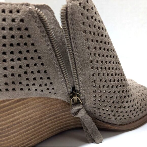 Lucky Brand Womens Brindle Cow Suede Peep-Toe Wedge Ankle Booties Size 7.5M - Picture 7 of 13